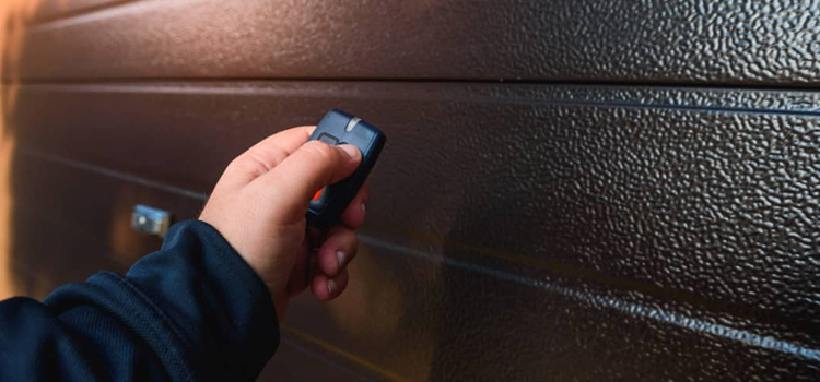automatic door opener with remote control in Palo Alto