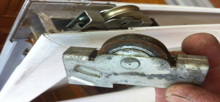 screen door roller repair in Palo Alto